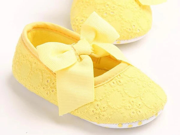 Bowtie White baby girls shoes